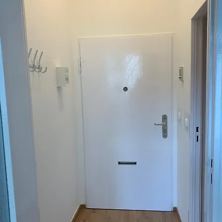 Apartment Am Schloss 2 *